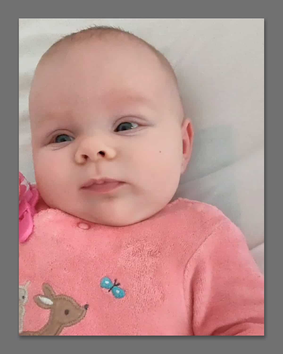 Foto de Aria para encargo de retrato a lápiz | Estilo realista en papel Daler